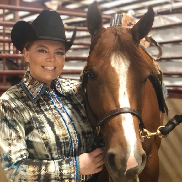 Meet your Posher, Alexis - Picture 1 of 1